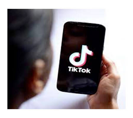 TikTok : le temps d’utilisateurs des mineurs bientôt limité à une heure ?
